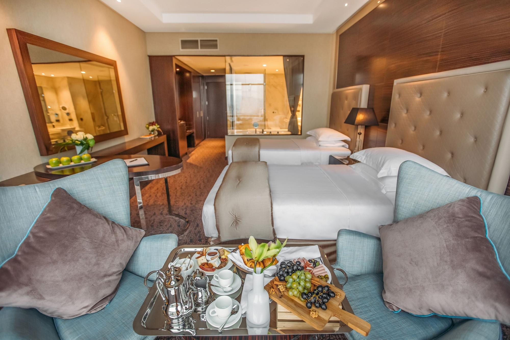 The Biltmore Tbilisi Hotel Екстериор снимка Deluxe Room