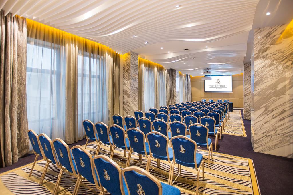 The Biltmore Tbilisi Hotel Екстериор снимка Meeting room