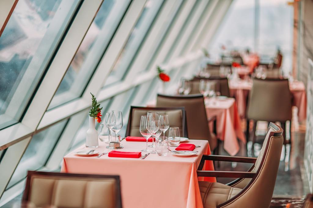 The Biltmore Tbilisi Hotel Екстериор снимка The restaurant